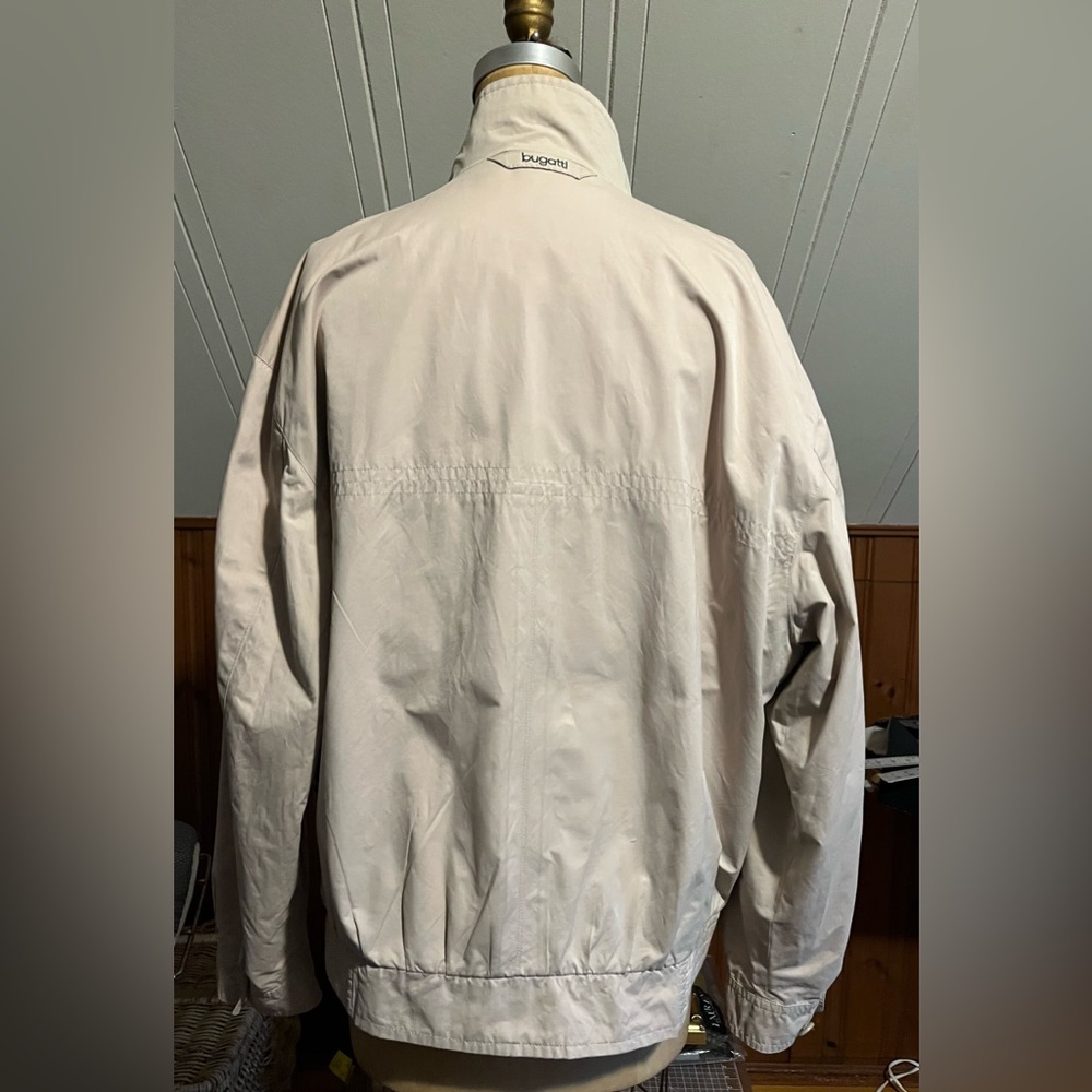 Men’s Short Jacket - Picture 2 of 9